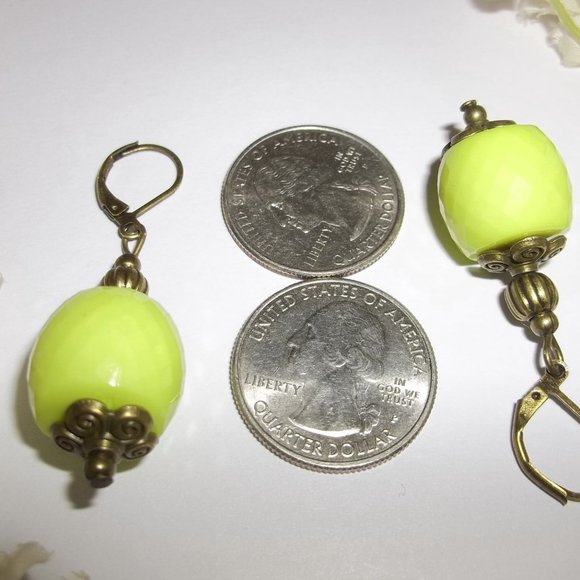 Earrings Bright Chartreuse Green Yellow & Rustic Bronze Jewelry Dangle Drop 6224 - Picture 4 of 10
